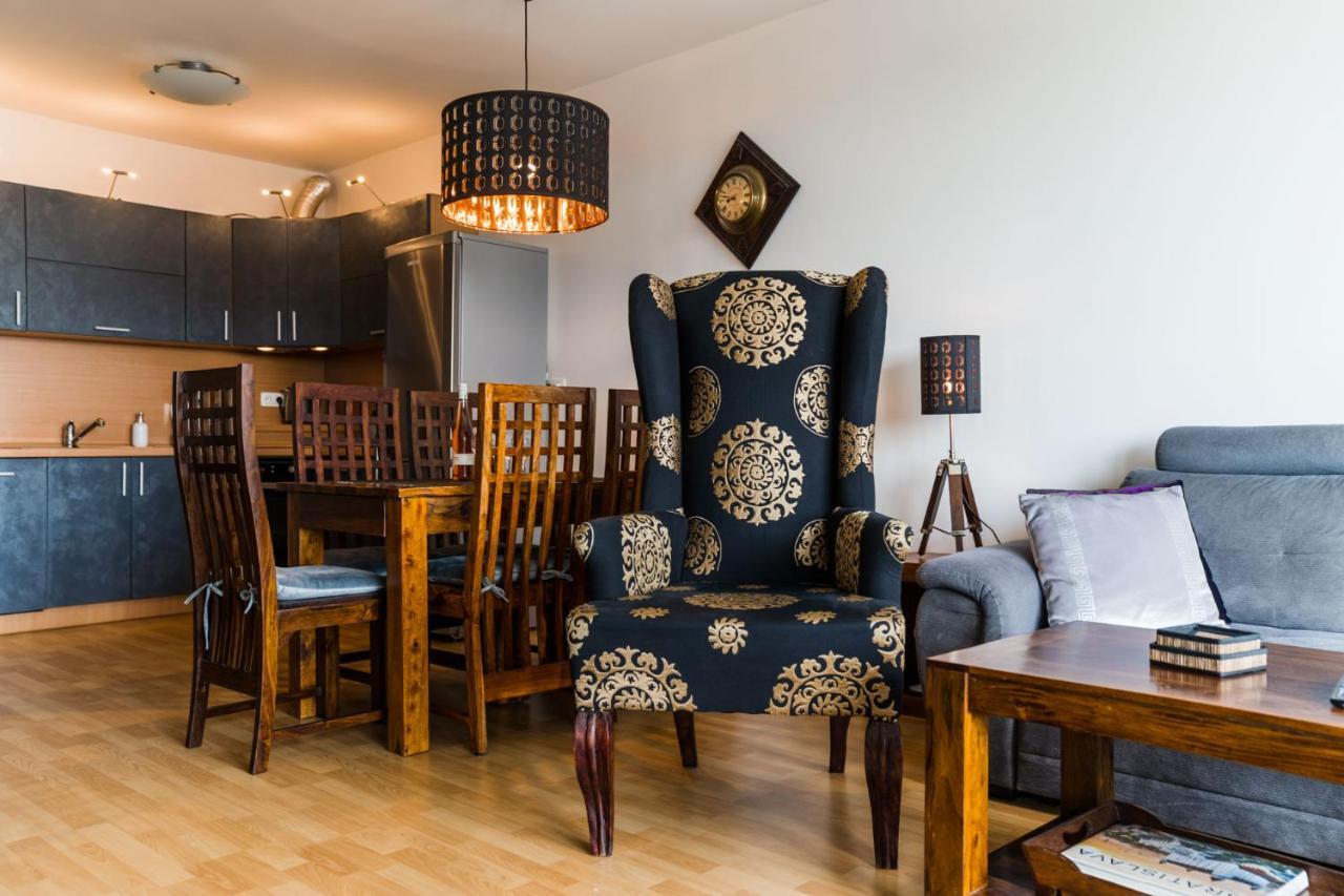 Comfy Condo On The 20Th Floor & Free Parking Pressburg Exterior foto