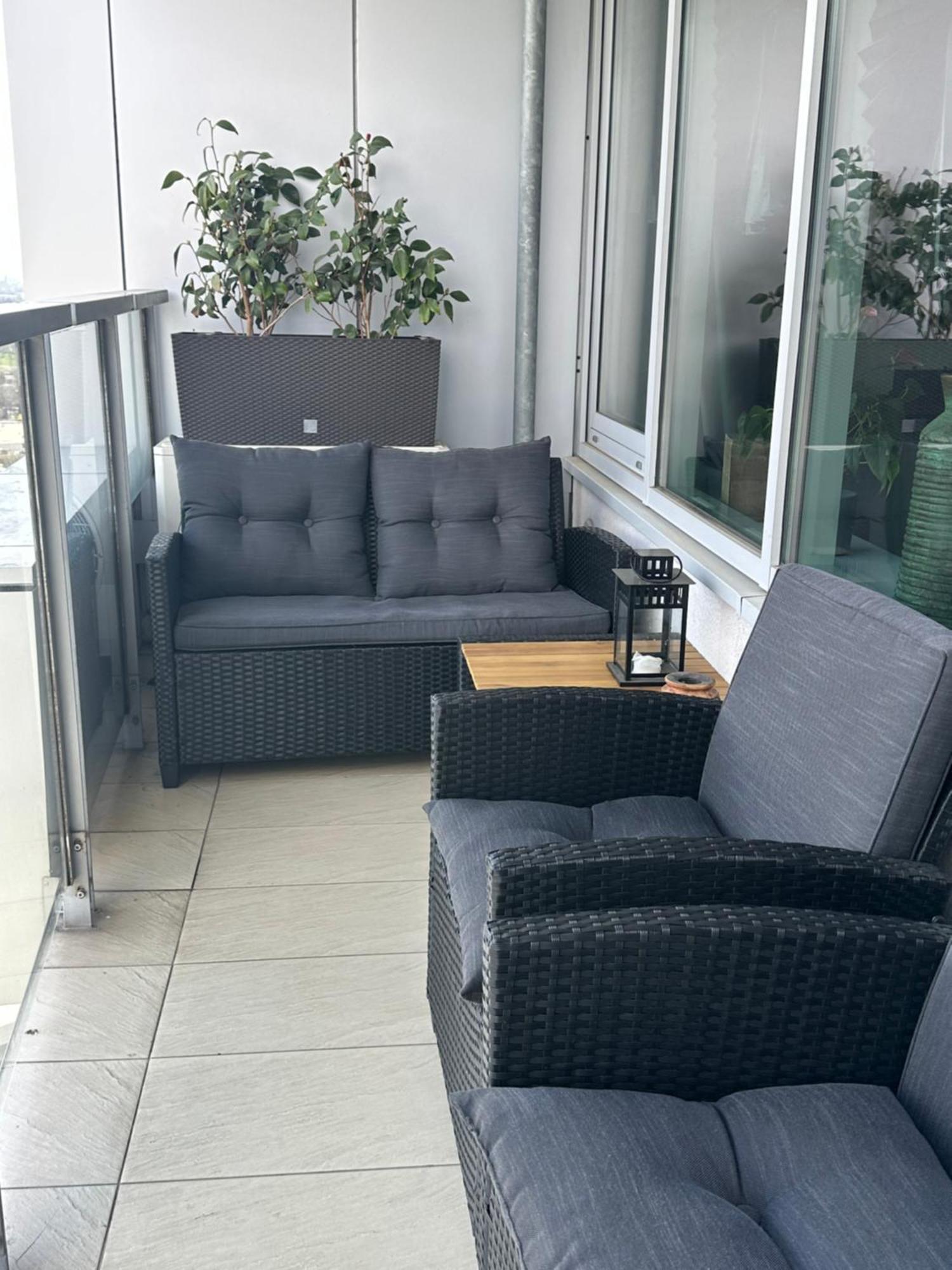 Comfy Condo On The 20Th Floor & Free Parking Pressburg Exterior foto